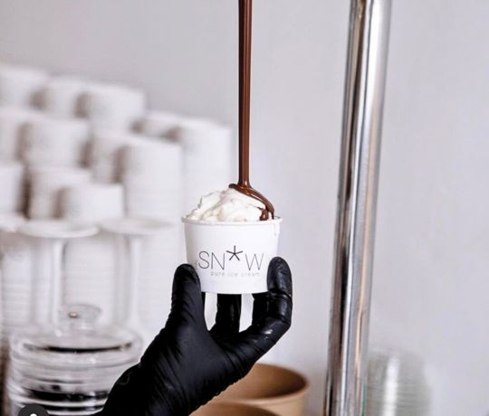chocolate fountain chocolate fountain SNOW GELATO